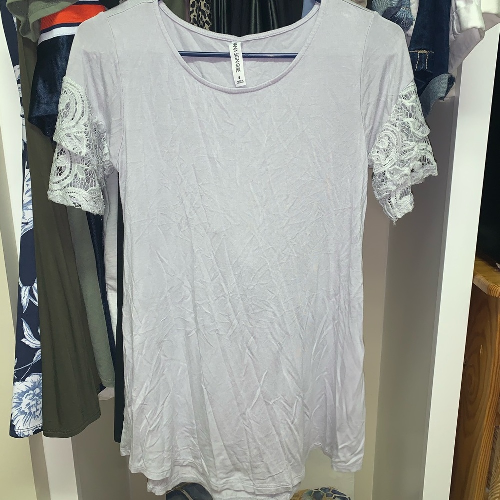 Ruffle sleeve zenana top